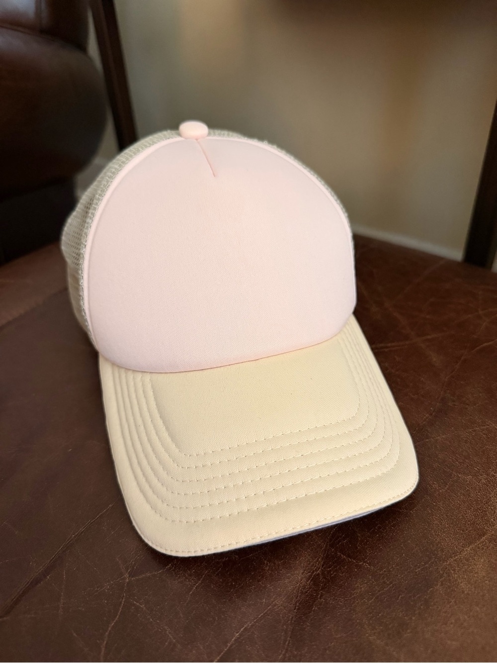 Cynthia Rowley Pink Green & Cream Mesh Trucker Hat. EUC. Never worn.